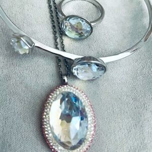 Swarovski Gorgeous Iridescent Crystal Necklace/Ring and Bracelet